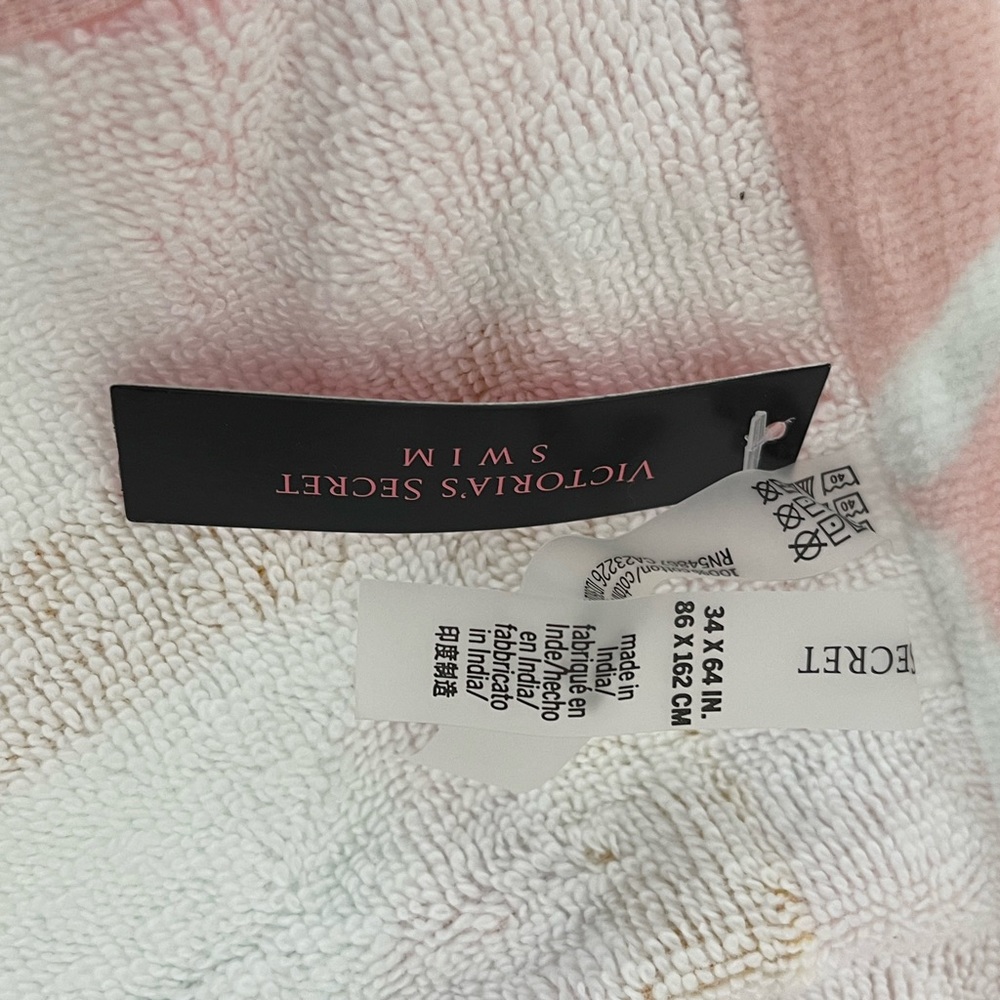 Victoria's Secret Bombshell Sundrenched Cotton Canvas Tote and beach tow… - Picture 5 of 14